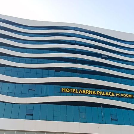 Hotel Aarna Palace ヴァドーダラー エクステリア 写真